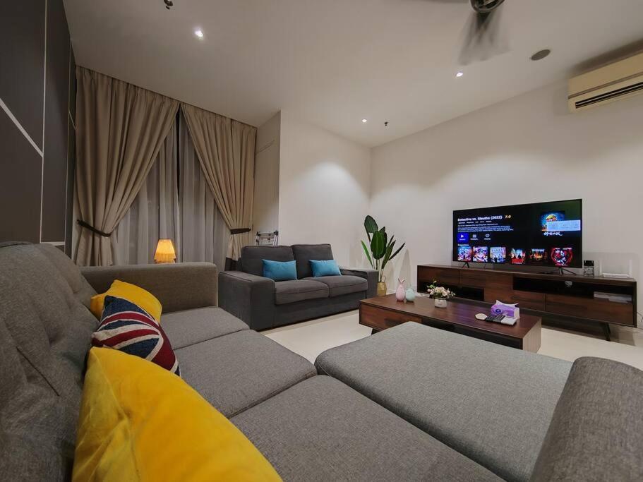Pangsapuri Arcoris Mont Kiara 6# Cozy 1 Bedroom#1-3 Pax # Kl *