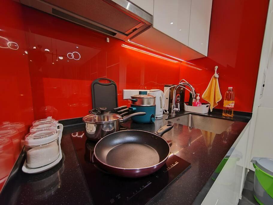 Pangsapuri Arcoris Mont Kiara 6# Cozy 1 Bedroom#1-3 Pax # Kl